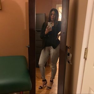 Meet your Posher, Jenny